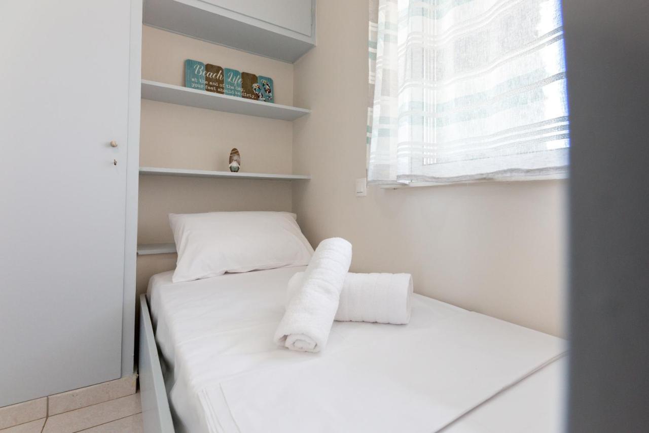 Ferienwohnung Cozy&Quiet Nest Loutráki Exterior foto