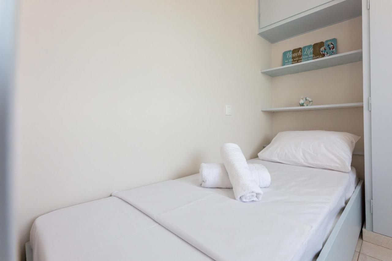 Ferienwohnung Cozy&Quiet Nest Loutráki Exterior foto